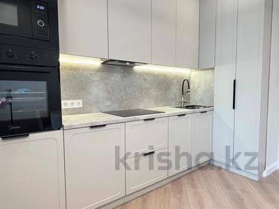 3-комнатная квартира · 90 м² · 15/16 этаж, Тауелсиздик 38/4 — Б. Момышулы за 76 млн ₸ в Астане, Алматы р-н