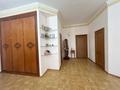 5-комнатная квартира · 250 м² · 4/7 этаж, Кабанбай батыра 34/1 за 150 млн ₸ в Астане, Есильский р-н — фото 8