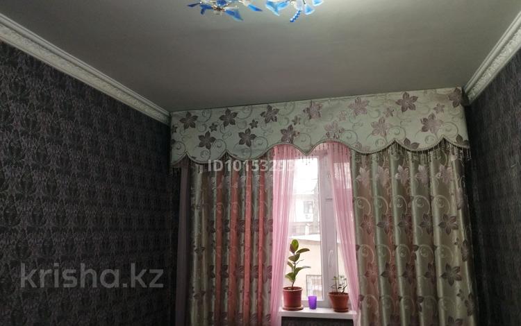 3-бөлмелі пәтер · 64 м² · 2/2 қабат, Дархан дала 1 кв 8, бағасы: 21 млн ₸ в Шымкенте — фото 2