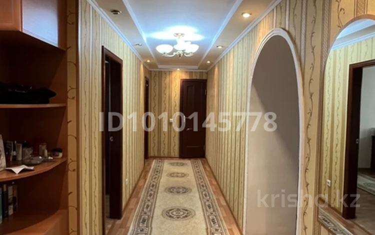 4-комнатная квартира · 100 м² · 3/10 этаж, Абулхаир хана 58 за 32.5 млн 〒 в Актобе — фото 2