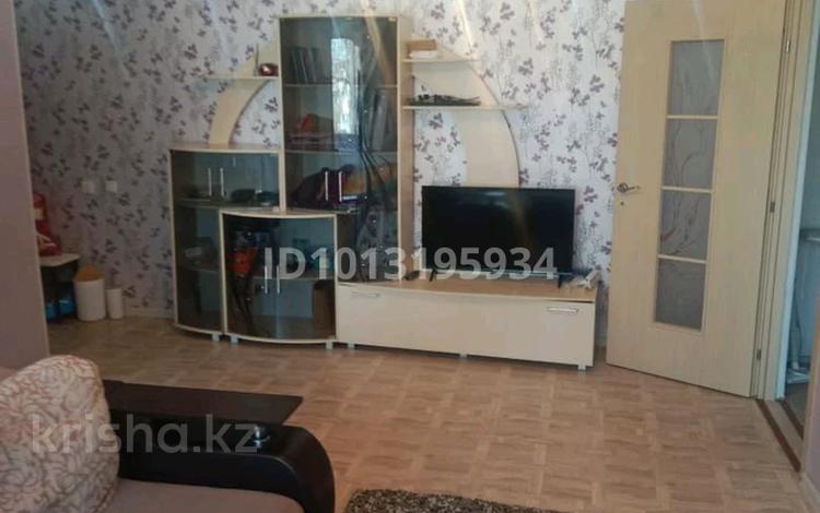2-бөлмелі пәтер · 46 м² · 2 қабат, Агыбай батыра 8, бағасы: 10 000 ₸ в Приозёрске — фото 2
