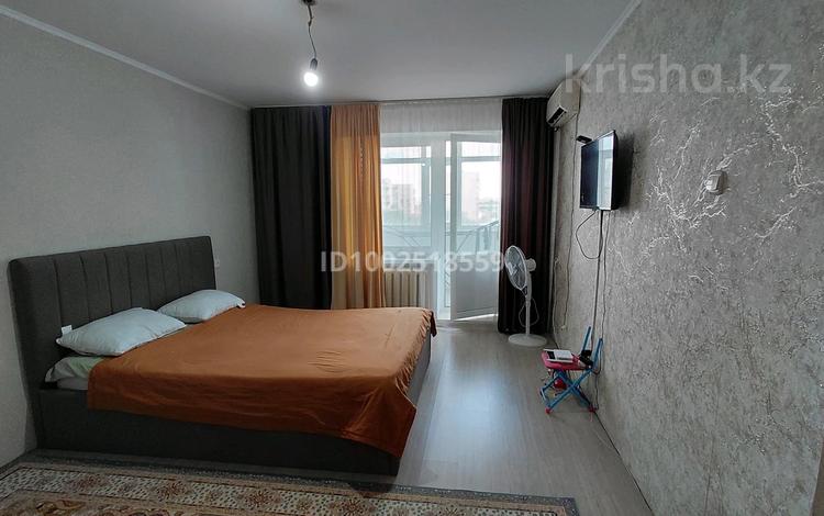 1-комнатная квартира · 36 м² · 7/10 этаж, мкр 11 111 за 150 000 ₸ в Актобе — фото 18