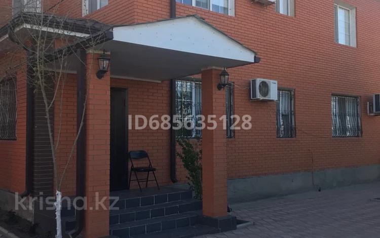 Отдельный дом · 6 комнат · 330 м² · 600 сот., мкр Лесхоз, Толесин Алиева 19 — SPA “Тамаша”-ның қасы, торг бар за 64 млн ₸ в Атырау — фото 9