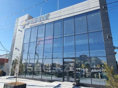 Свободное назначение, офисы, магазины и бутики, салоны красоты, образование, развлечения, конференц-залы, кабинеты и рабочие места · 270 м² за 800 000 〒 в Атырау, мкр Жеруйык