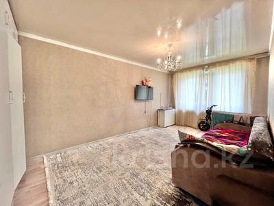 1-комнатная квартира, 31 м², 1/5 этаж, жастар за 9.5 млн 〒 в Талдыкоргане, мкр Жастар