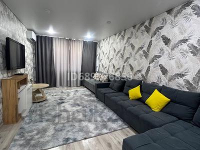 3-комнатная квартира · 65 м² · 4/5 этаж, Есенберлина 29 — 6 микрорайон за 26 000 ₸ в Жезказгане
