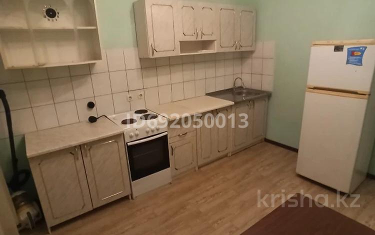 1-комнатная квартира, 44 м², 1/6 этаж помесячно, Кайрата Рыскулбекова 8/2 — Дом находиться возле 7 поликлиники, магазин Дастан