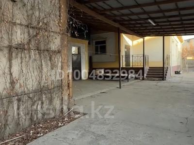 Отдельный дом · 6 комнат · 200 м², Жанадилова 8 — ТОО Мир Стекло за 300 000 ₸ в 