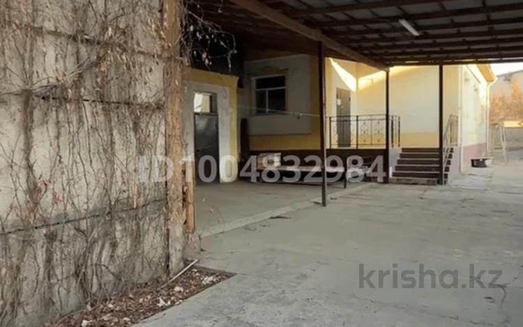Жеке үй · 6 бөлме · 200 м² · 11 сот., Жанадилова 8 — ТОО Мир Стекло, бағасы: 500 000 ₸ в  — фото 14