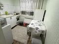 1-комнатная квартира · 32 м² · 3/5 этаж, мкр Самал 6 — По улице альфараби не доезжая сейфулина возле бани арал за 90 000 ₸ в Таразе — фото 3