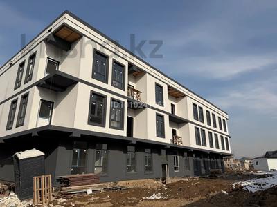 3-комнатная квартира · 74 м² · 2/3 этаж, Алатауская трасса за 28 млн 〒 в Туздыбастау (Калинино)