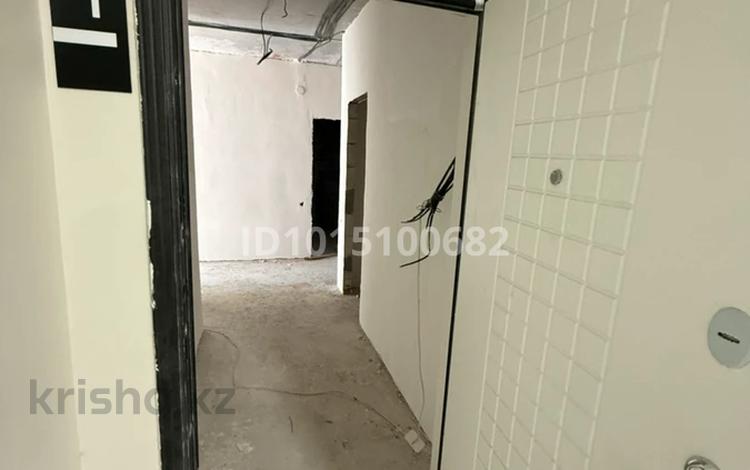 2-бөлмелі пәтер · 63 м² · 2/10 қабат, самал 82/5, бағасы: 23 млн ₸ в Уральске — фото 2