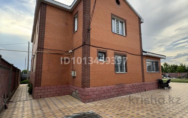 Отдельный дом · 8 комнат · 250 м² · 10 сот., Жылыбұлақ 13 — Гольф клуб за 200 млн ₸ в Астане, Сарайшык р-н — фото 2