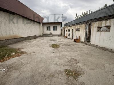 Жеке үй · 4 бөлме · 100 м² · 7 жүзд., 1 переулок байзак батыра 50, бағасы: 23 млн ₸ в Таразе