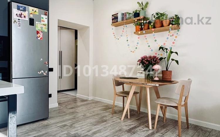 2-комнатная квартира · 61.5 м² · 4/12 этаж, Улы Дала 31 за 45 млн ₸ в Астане, Нура р-н — фото 2