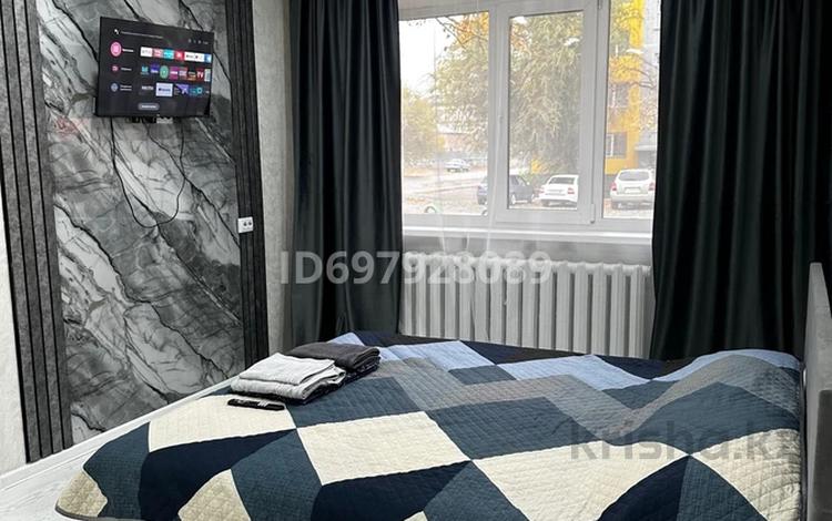 1-комнатная квартира · 30 м² · 1/5 этаж, 408 квартал 17 за 12 000 ₸ в Семее — фото 10