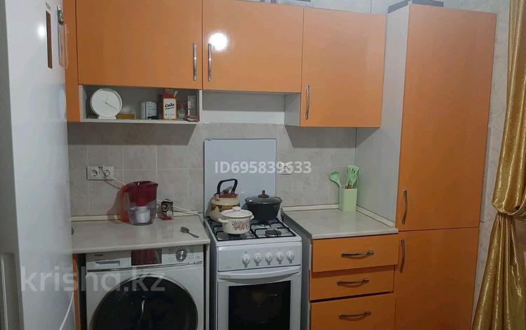 1-бөлмелі пәтер, 40 м², 9/9 қабат ай сайын, мкр Нуркент (Алгабас-1) 71 — Рыскулова момышулы, бағасы: 190 000 〒 в Алматы, Алатауский р-н — фото 2