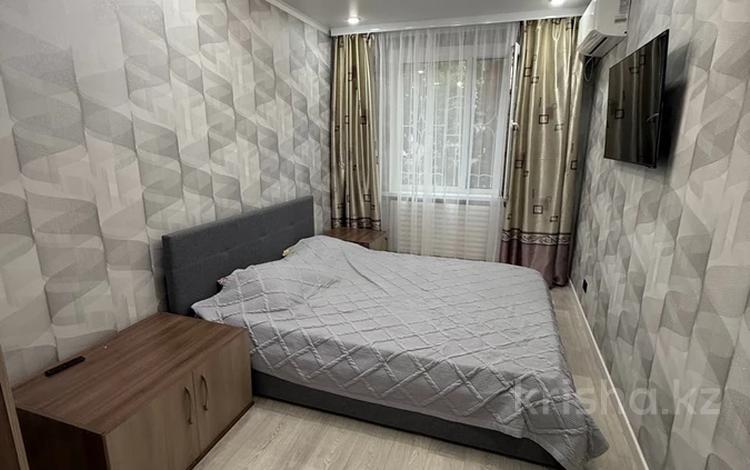 2-комнатная квартира · 55 м² · 1/5 этаж, Мухита 134 — КазИИТУ за 16 000 ₸ в Уральске — фото 2
