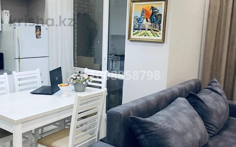 2-комнатная квартира · 45 м² · 9/10 этаж, мкр Юго-Восток, Микрорайон Байкена Ашимова 21 — Район областного суда за 25 млн ₸ в Караганде, Казыбек би р-н — фото 2