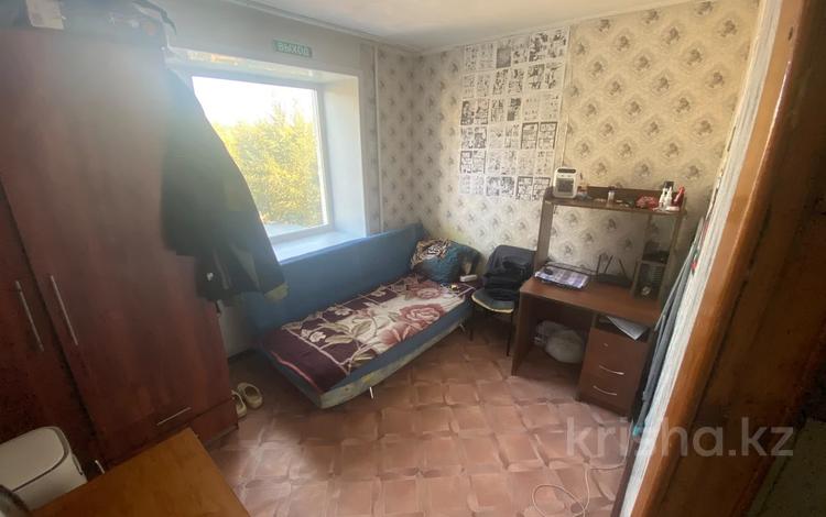 1 бөлме · 15 м² · 4/5 қабат, Валиханова, бағасы: 40 000 ₸ в Петропавловске — фото 2