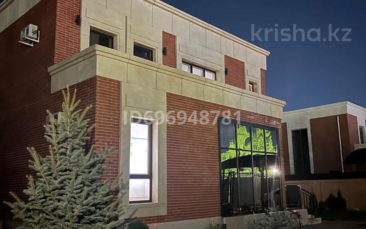 Отдельный дом · 5 комнат · 250 м² · 9 сот., Саттарханова за 250 млн 〒 в Туркестане — фото 20