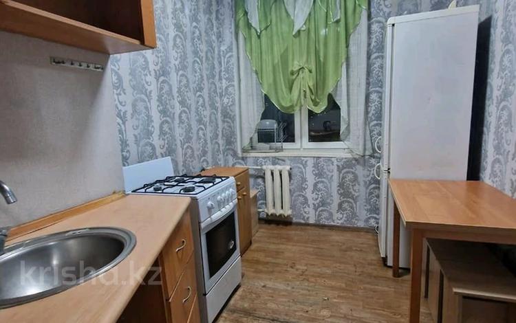 1-комнатная квартира, 34 м², 5/5 этаж помесячно, Вахтангова — Жандосова за 180 000 〒 в Алматы, Ауэзовский р-н — фото 2