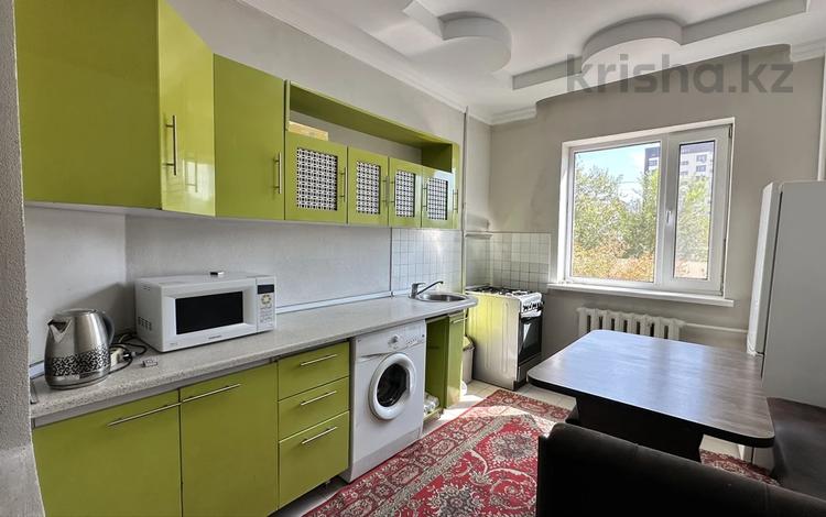 1-комнатная квартира · 40 м² · 2/9 этаж, мкр Аксай-4 7 за 260 000 ₸ в Алматы, Ауэзовский р-н — фото 2