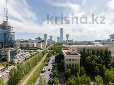 6-комнатная квартира · 200 м² · 20/20 этаж, Сарайшык 34/7 — Вид на байтерек за 310 млн 〒 в Астане