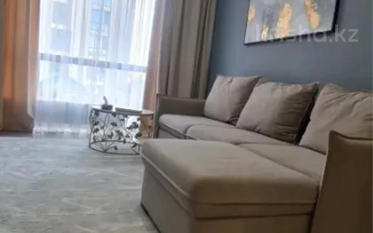2-комнатная квартира · 75 м² · 5/10 этаж, Мухамедханова 4 за 330 000 ₸ в Астане, Нура р-н — фото 2