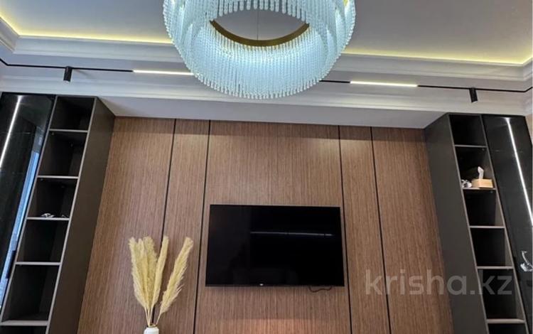 3-комнатная квартира · 120 м² · 7 этаж, Туран 22/1 за 800 000 ₸ в Астане, Есильский р-н — фото 2