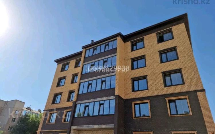 3-бөлмелі пәтер · 80 м² · 5/5 қабат, мкр Кунаева 73/1 — На Арбате, бағасы: 45 млн ₸ в Уральске — фото 2