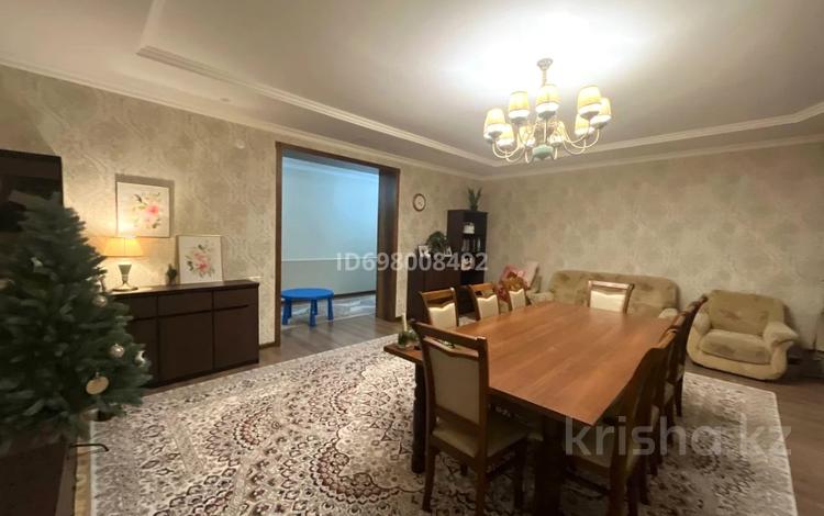 Жеке үй • 5 бөлмелер • 185 м² • 8 сот., мкр Акниет 396/1, бағасы: 75 млн 〒 в Шымкенте, Абайский р-н — фото 17