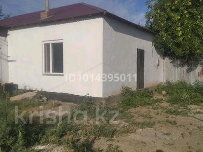 Жеке үй · 3 бөлме · 140 м² · 10 жүзд., Женис 2б — Сзади болошак, бағасы: 18 млн ₸ в Есиль