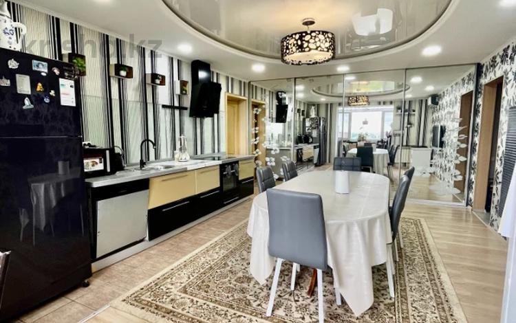 3-комнатная квартира · 104 м² · 4/10 этаж, пр. Мира за 27 млн ₸ в Темиртау — фото 11