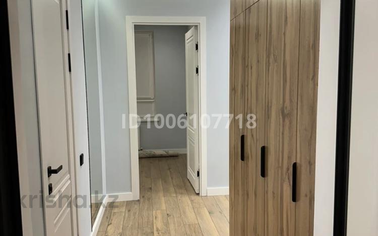 2-бөлмелі пәтер · 42 м² · 6/9 қабат, мкр Нурсая, Абулхайр-хана 69/5, бағасы: 33 млн ₸ в Атырау — фото 2