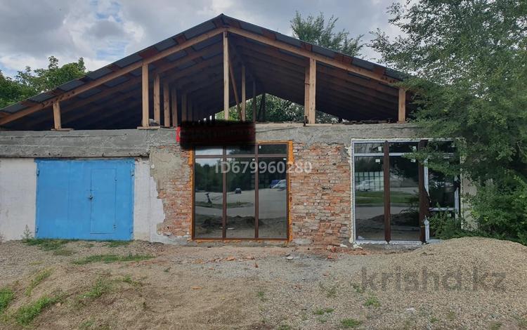 Отдельный дом · 5 комнат · 59 м² · 7 сот., Карбышева 37 — Парк Самал за 20 млн ₸ в Усть-Каменогорске — фото 18