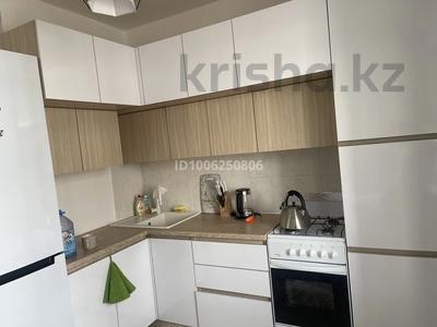 3-бөлмелі пәтер · 70 м² · 6/9 қабат, Айталиева 14 — 31 школа, бағасы: 28 млн 〒 в Уральске