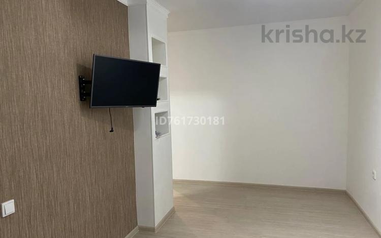 3-бөлмелі пәтер · 60 м² · 2/4 қабат, Айтеке би 21 — Усербаева, бағасы: 16 млн 〒 в  — фото 2