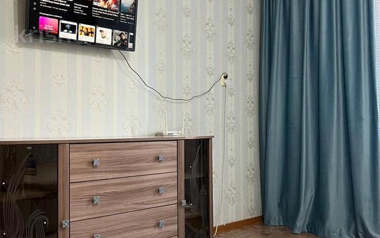 1-комнатная квартира · 42 м² · 2/9 этаж, Оборонная 55 — Каржаубайулы за 10 000 ₸ в Семее — фото 2