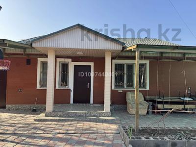 Часть дома · 2 комнаты · 120 м², Елгина 34/1 за 400 000 〒 в Алматы, Турксибский р-н