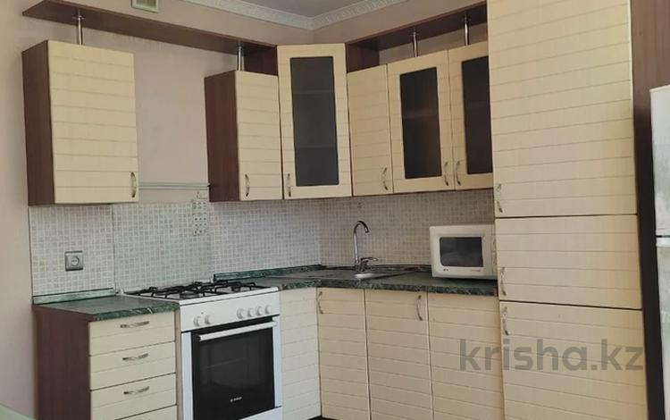 2-комнатная квартира, 56 м², 6/9 этаж, Раимбека 241 в