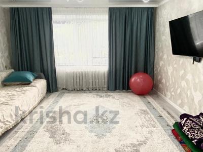 4-бөлмелі пәтер · 76.6 м² · 1/9 қабат, Майкудук, 19й микрорайон, бағасы: 23.5 млн ₸ в Караганде, Алихана Бокейханова р-н