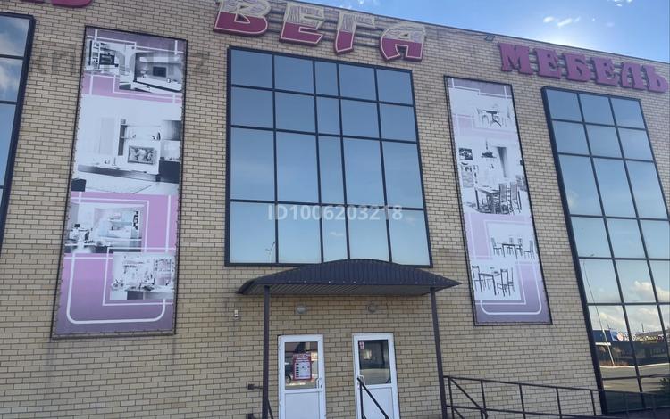 Свободное назначение · 717 м² за 2.1 млн 〒 в Уральске — фото 2