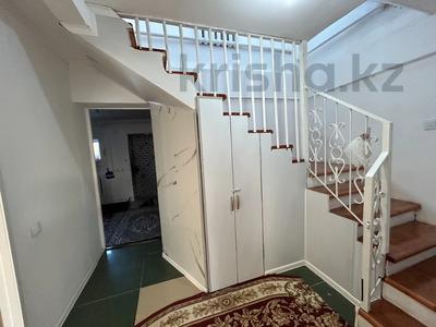 Часть дома · 3 комнаты · 90 м² · 3 сот., мкр Жастар 2 9/4 за 14 млн 〒 в Актобе, жилой массив Жанаконыс