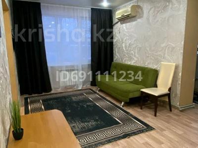 1-комнатная квартира · 40 м² · 1/5 этаж, 5-й мкр — Рынок волна рядом море за 15 000 ₸ в Актау