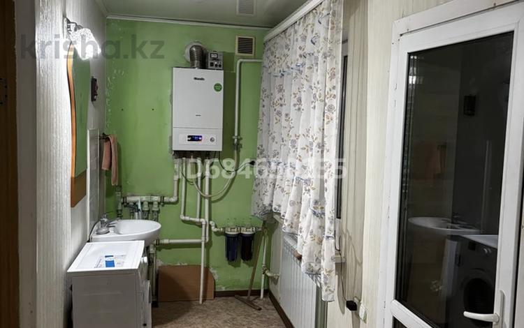 Отдельный дом · 1 комната · 70 м² · 10 сот., мкр 12, Макатаева 32 — Богенбай батыра-Макатаева за 120 000 ₸ в Актобе — фото 62