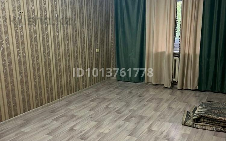 3-комнатная квартира · 63 м² · 2/5 этаж, Майкудук, Майкудук, 15й микрорайон 20 — Базар горняк за 12.7 млн ₸ в Караганде, Алихана Бокейханова р-н — фото 2