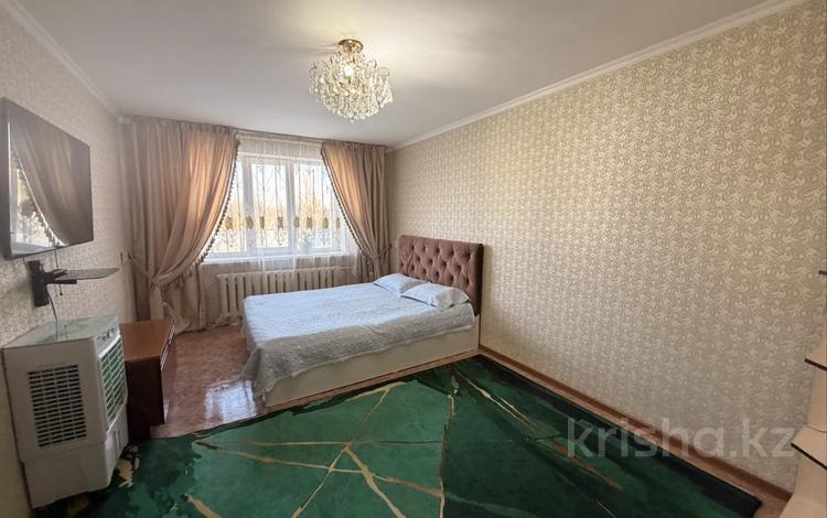 1-бөлмелі пәтер · 35 м² · 1/5 қабат, Толе би — Центр, бағасы: 10 000 〒 в Таразе — фото 3