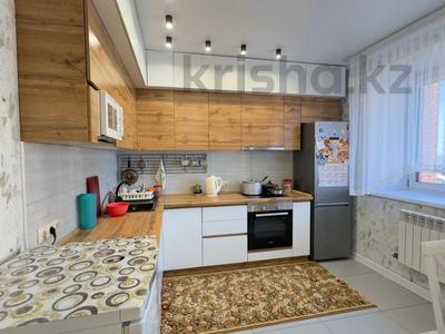 3-комнатная квартира · 60 м² · 7/9 этаж, Жабаева за 35.6 млн 〒 в Петропавловске