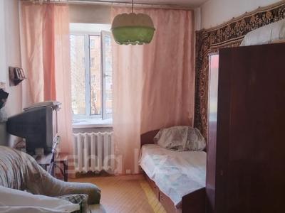 3-комнатная квартира, 56 м², 2/9 этаж, Михаэлиса 7 за 14.5 млн 〒 в Усть-Каменогорске